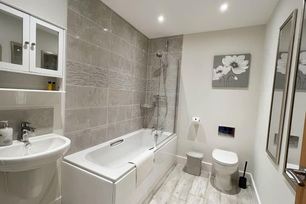 No6, Luxury Townhouse Near Bicester Village المظهر الخارجي الصورة